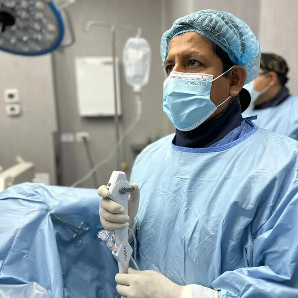 Dr. Jose Antonio Rojas Romani - Cirujano Urólogo